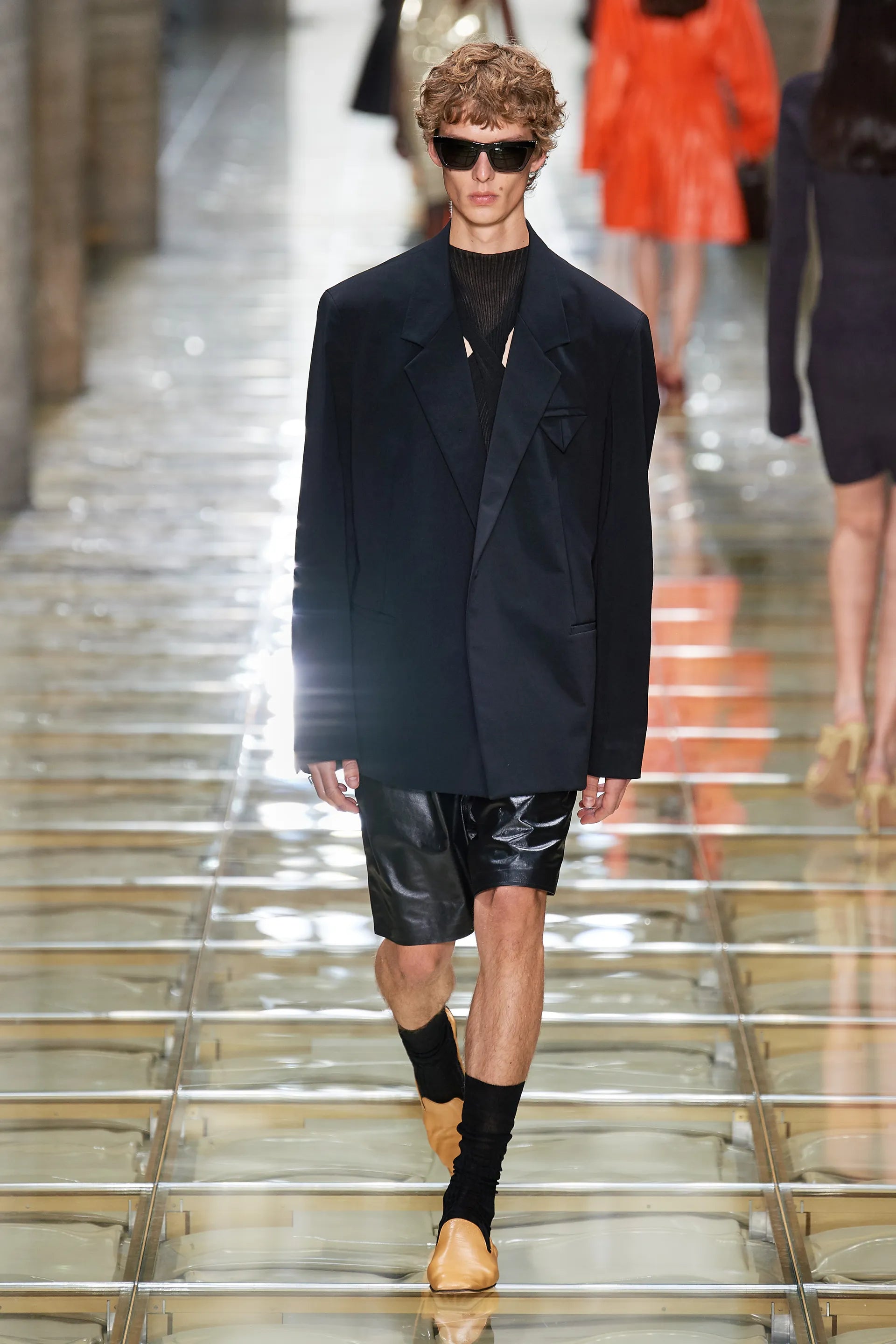 Bottega Venata Deep Brown Spring 2020 Open Blazer - 52