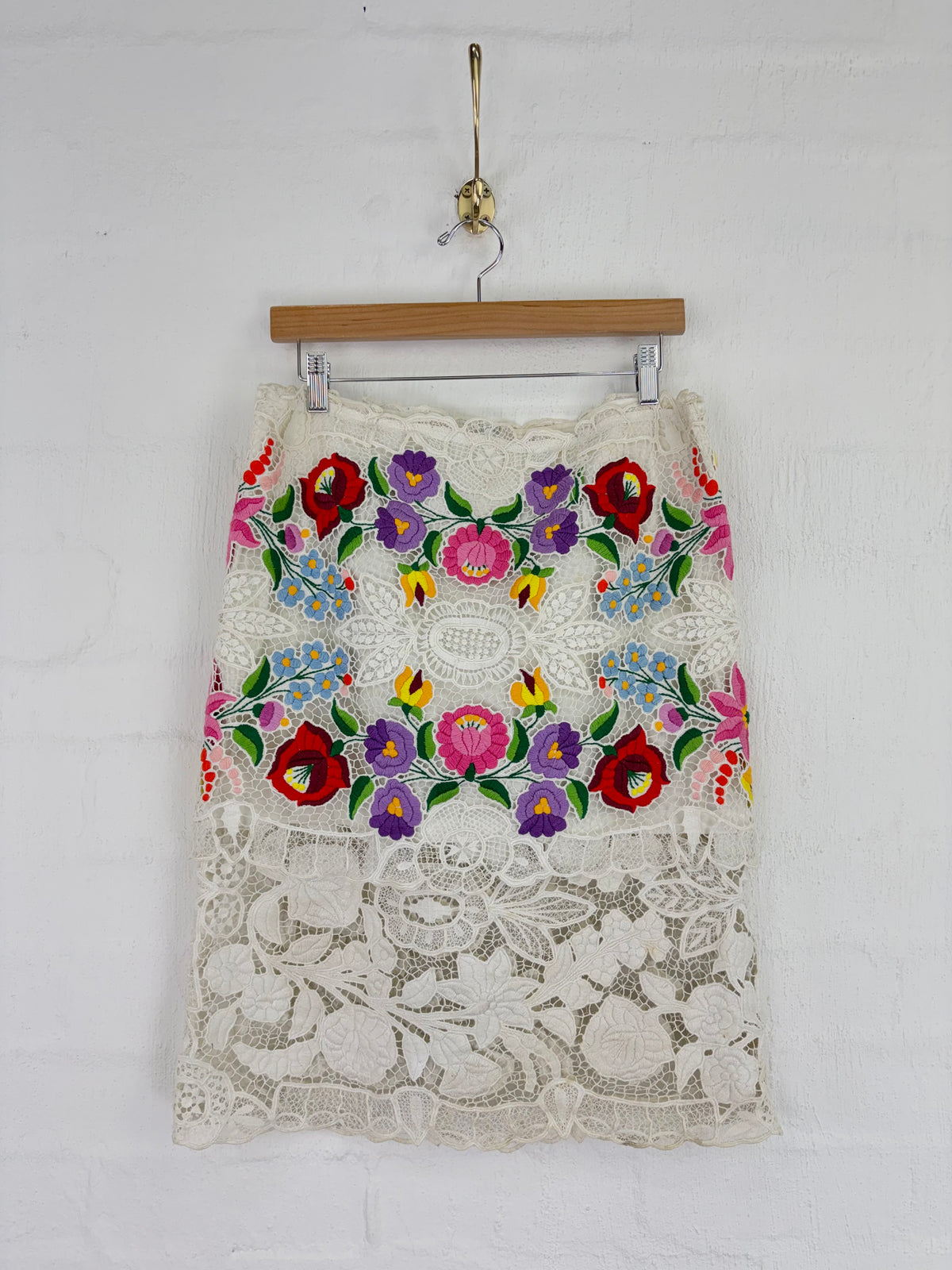 George Cross White Tiered Lace and Embroidered Skirt - AU10