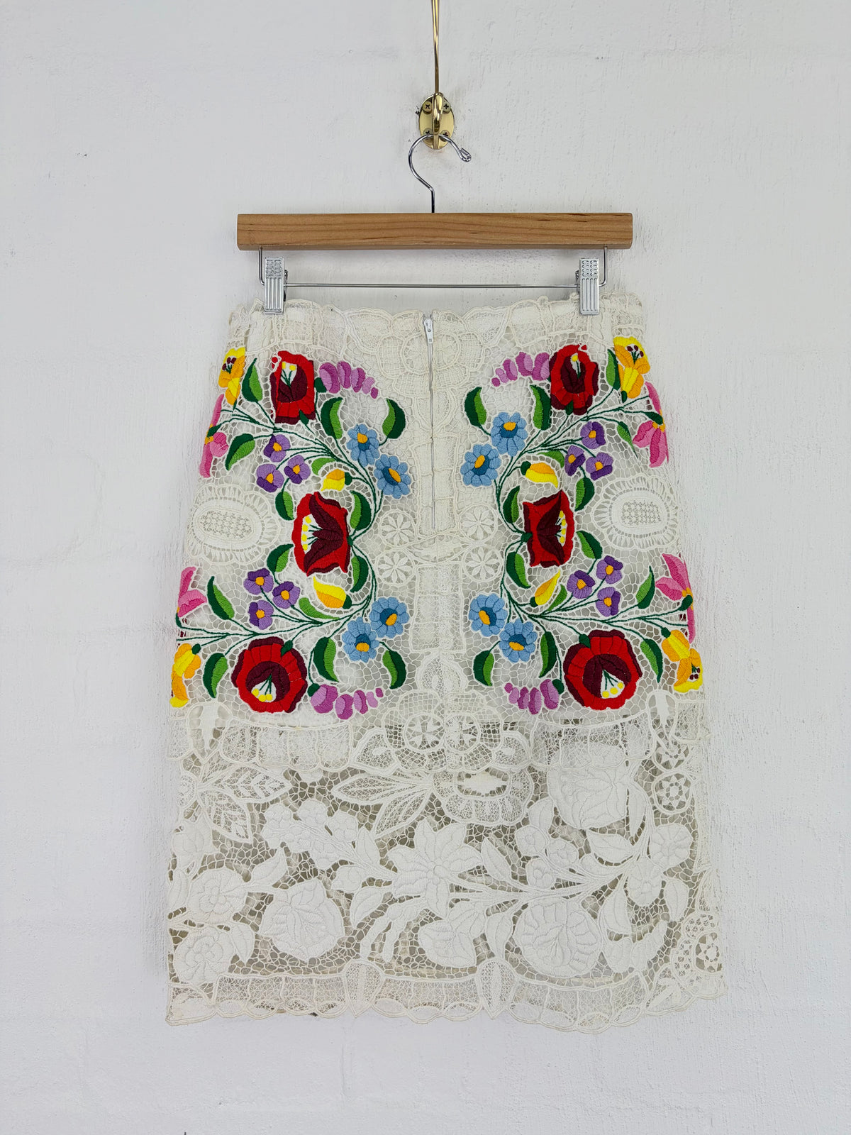 George Cross White Tiered Lace and Embroidered Skirt - AU10