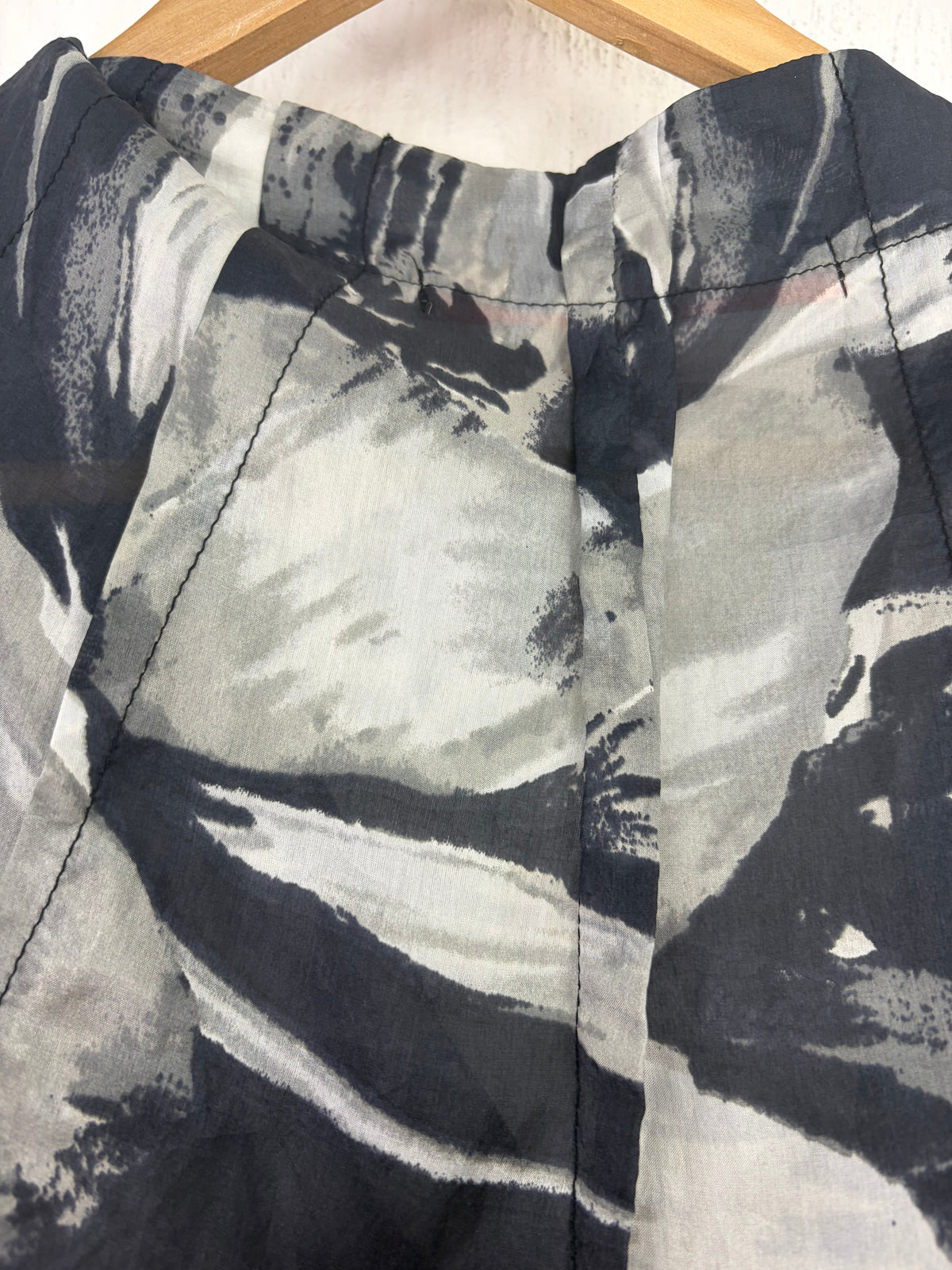 Lounge Black & White Abstract Patterned Silk Drawstring Dress - AU10/12