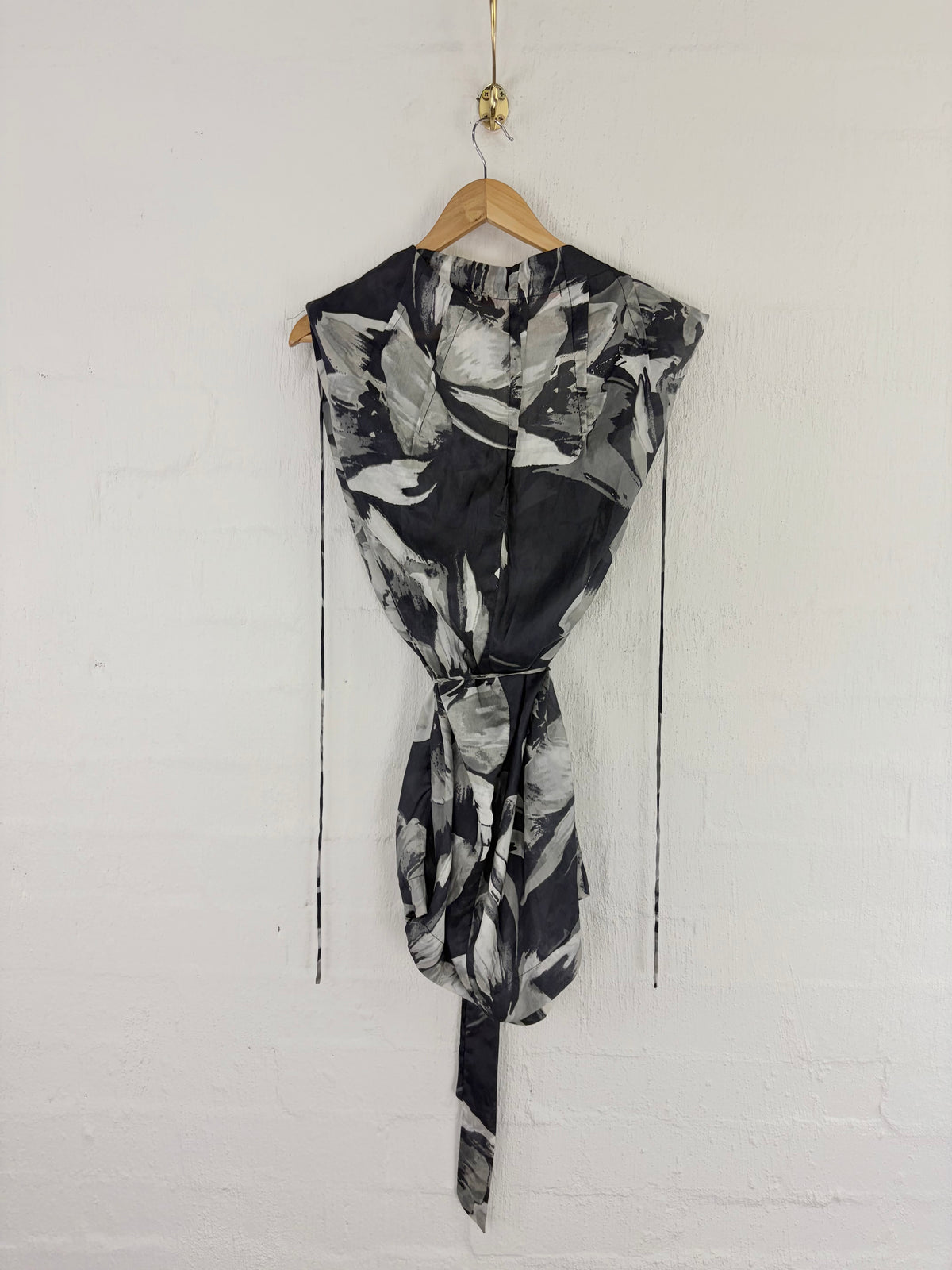 Lounge Black & White Abstract Patterned Silk Drawstring Dress - AU10/12