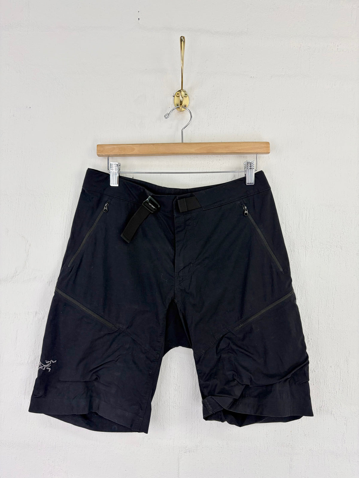 Arc'teryx Black 'Gamma Quick Dry' 11" Short - 30