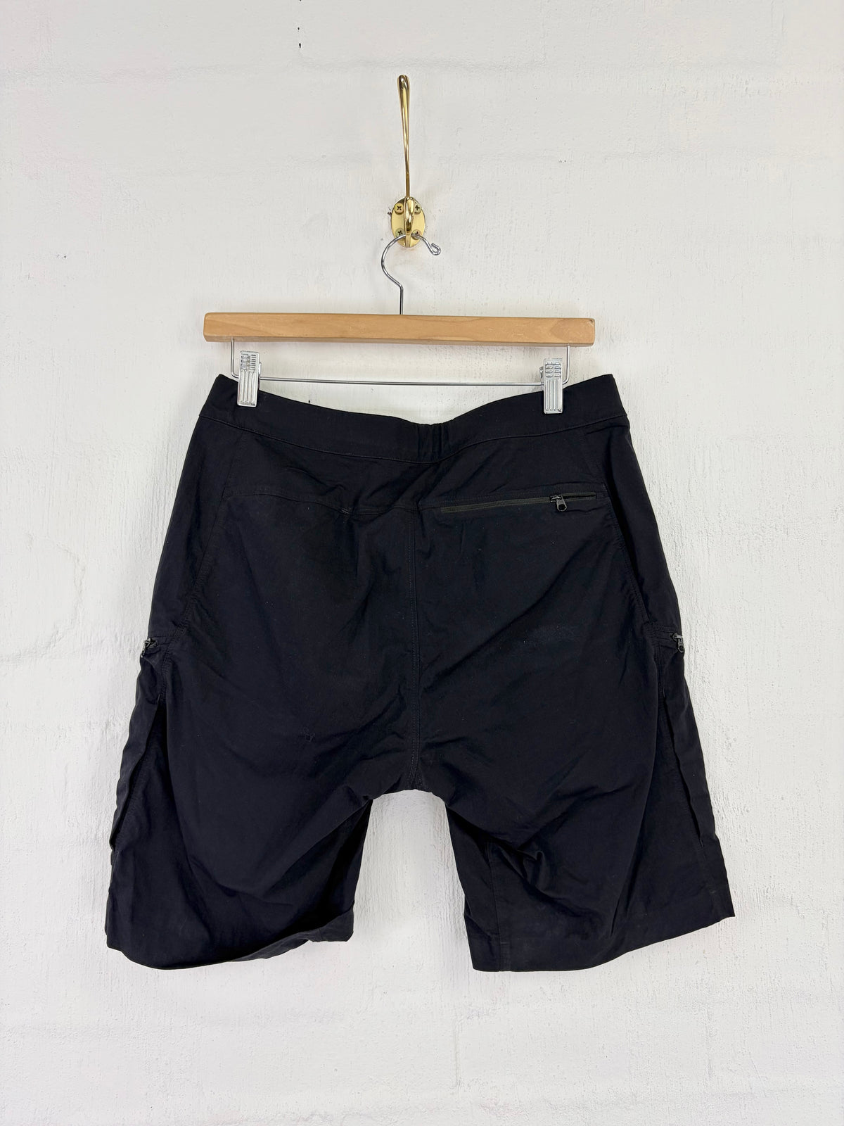 Arc'teryx Black 'Gamma Quick Dry' 11" Short - 30