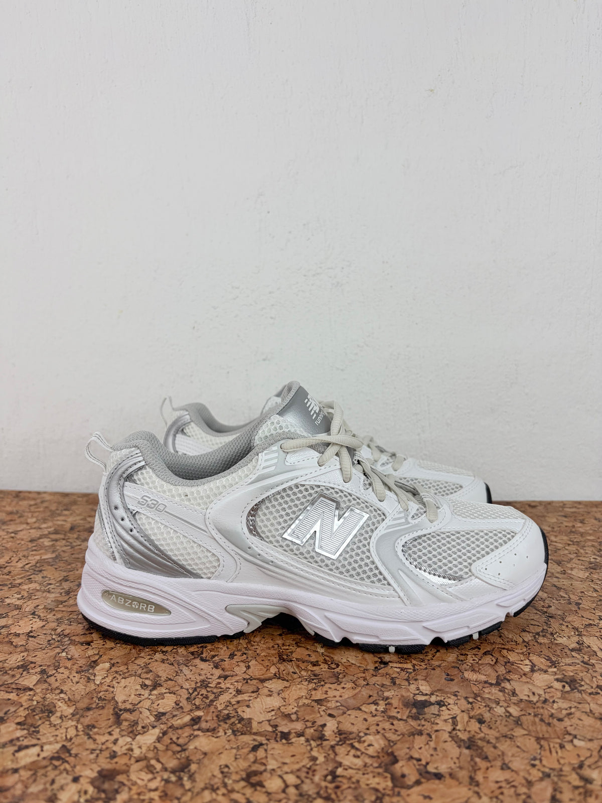 New Balance 530 White and Silver - EU38
