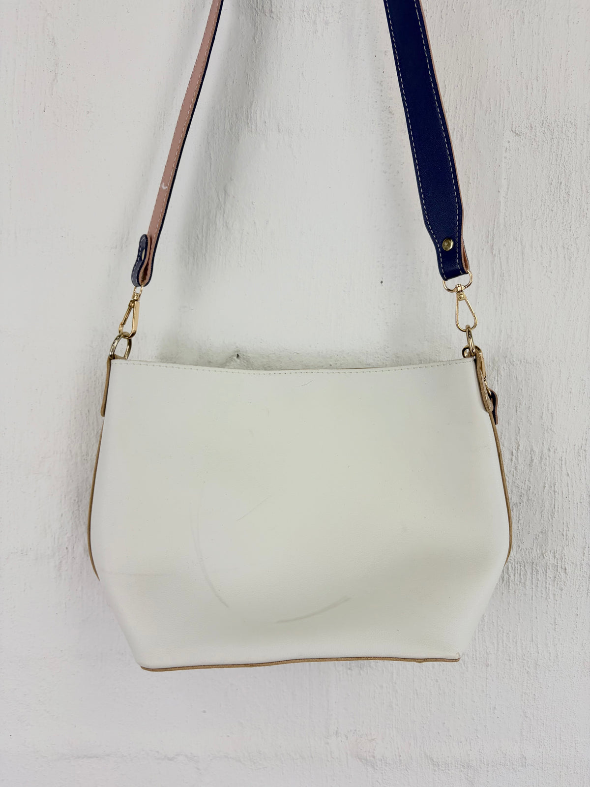 Nreiro Boutjque Paris Grey & Blue Faux Leather Bag