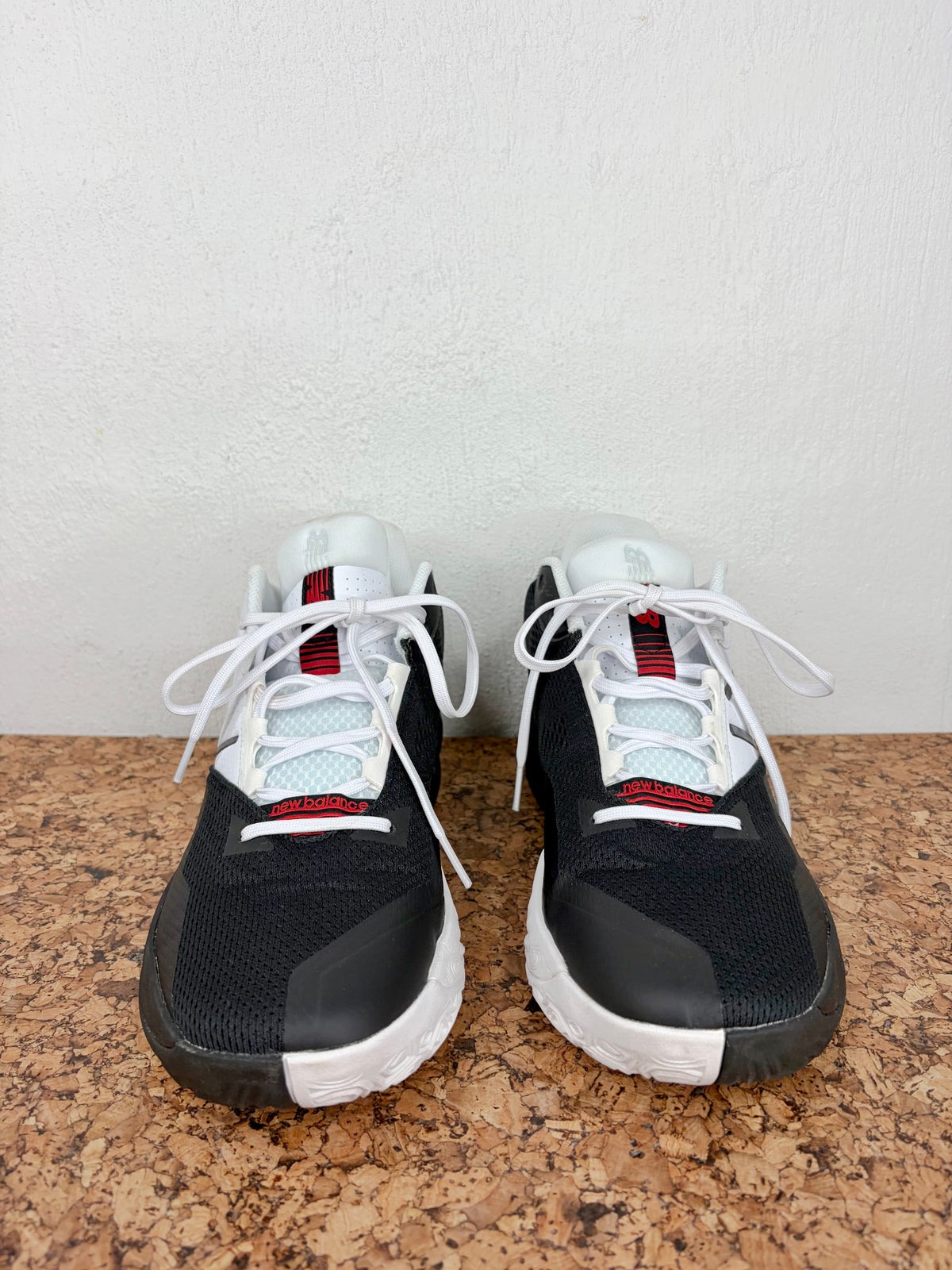 New Balance  Dualism Black & White TWO WXY V4 Basketball Sneakers - EU45