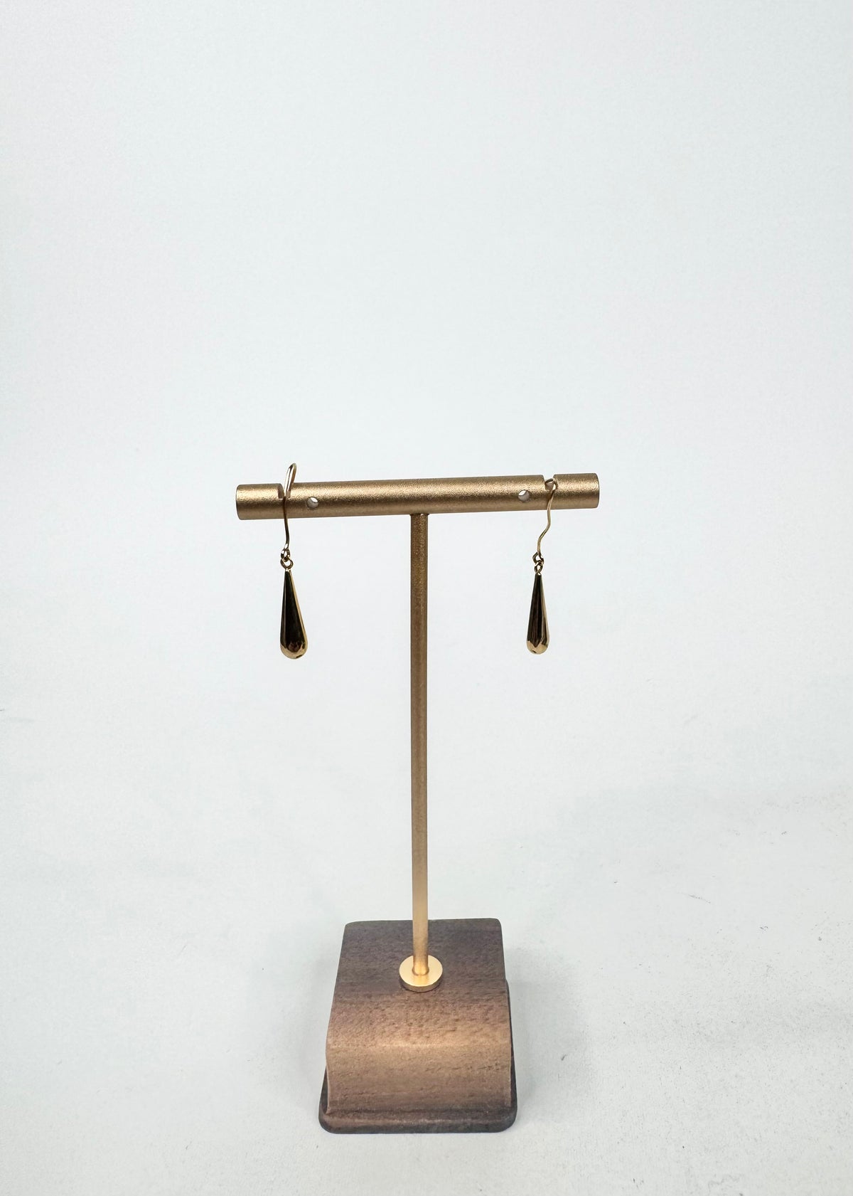 Rolled Gold Elongated Tear Drop Earrings