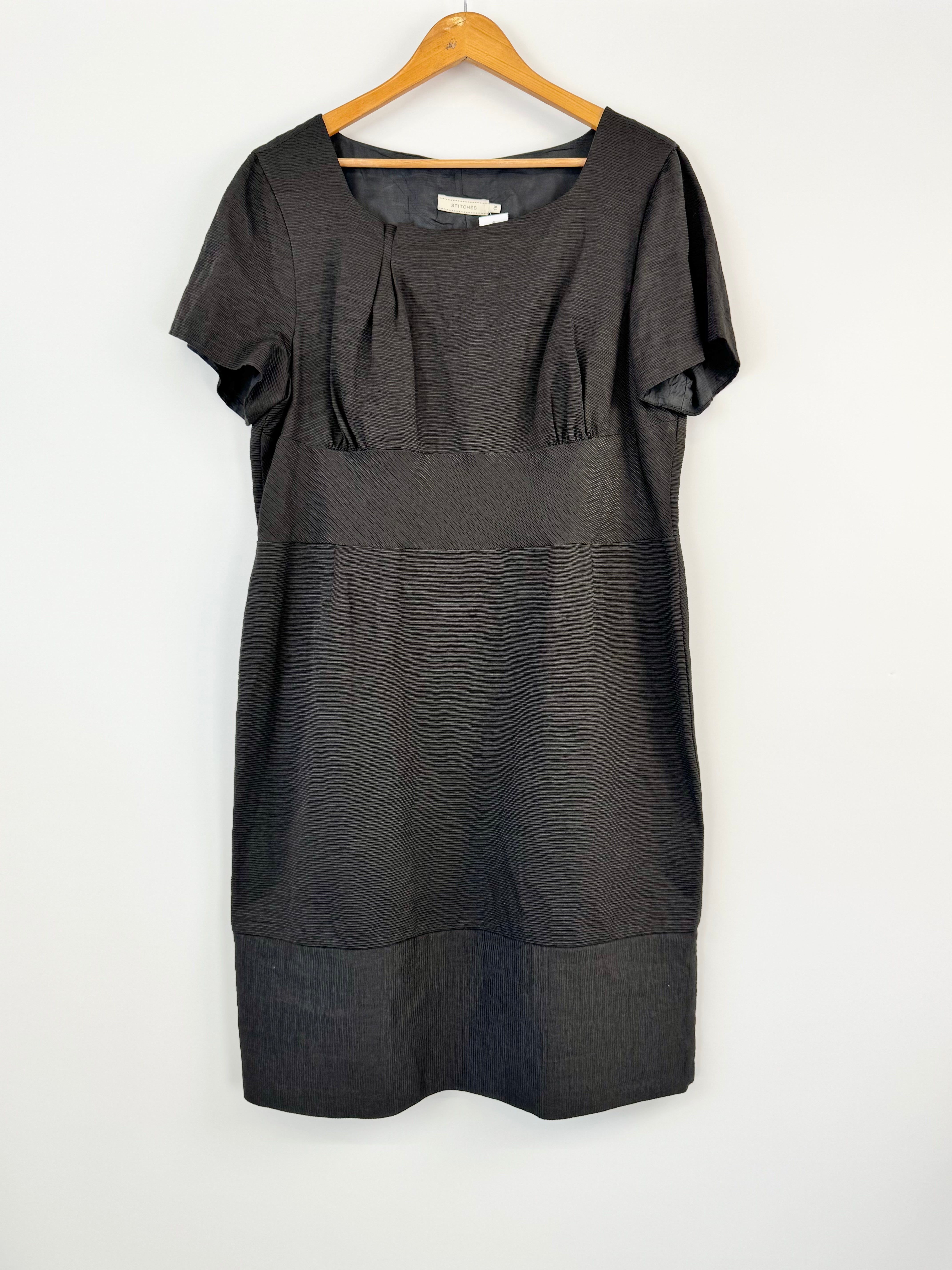 Stitches Black Short Sleeve Knee Length Dress - AU18