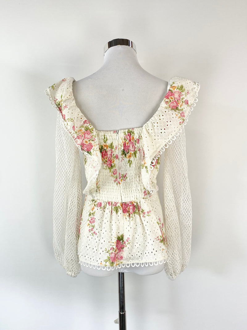 Elliatt Rose Pattern Lace Puff Sleeve Top - AU8
