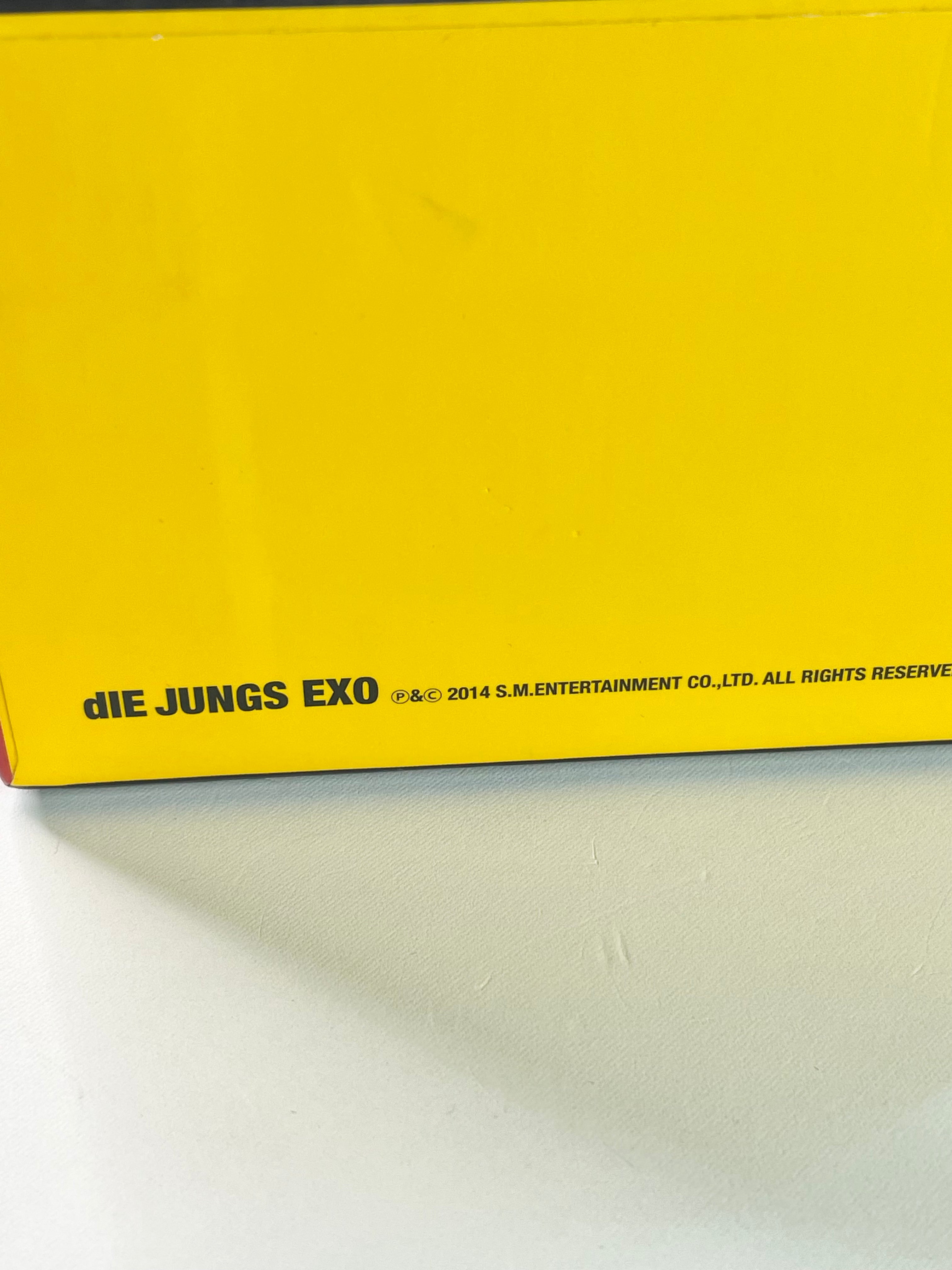 EXO Die Jungs Limited Edition Photo Book & CD Set
