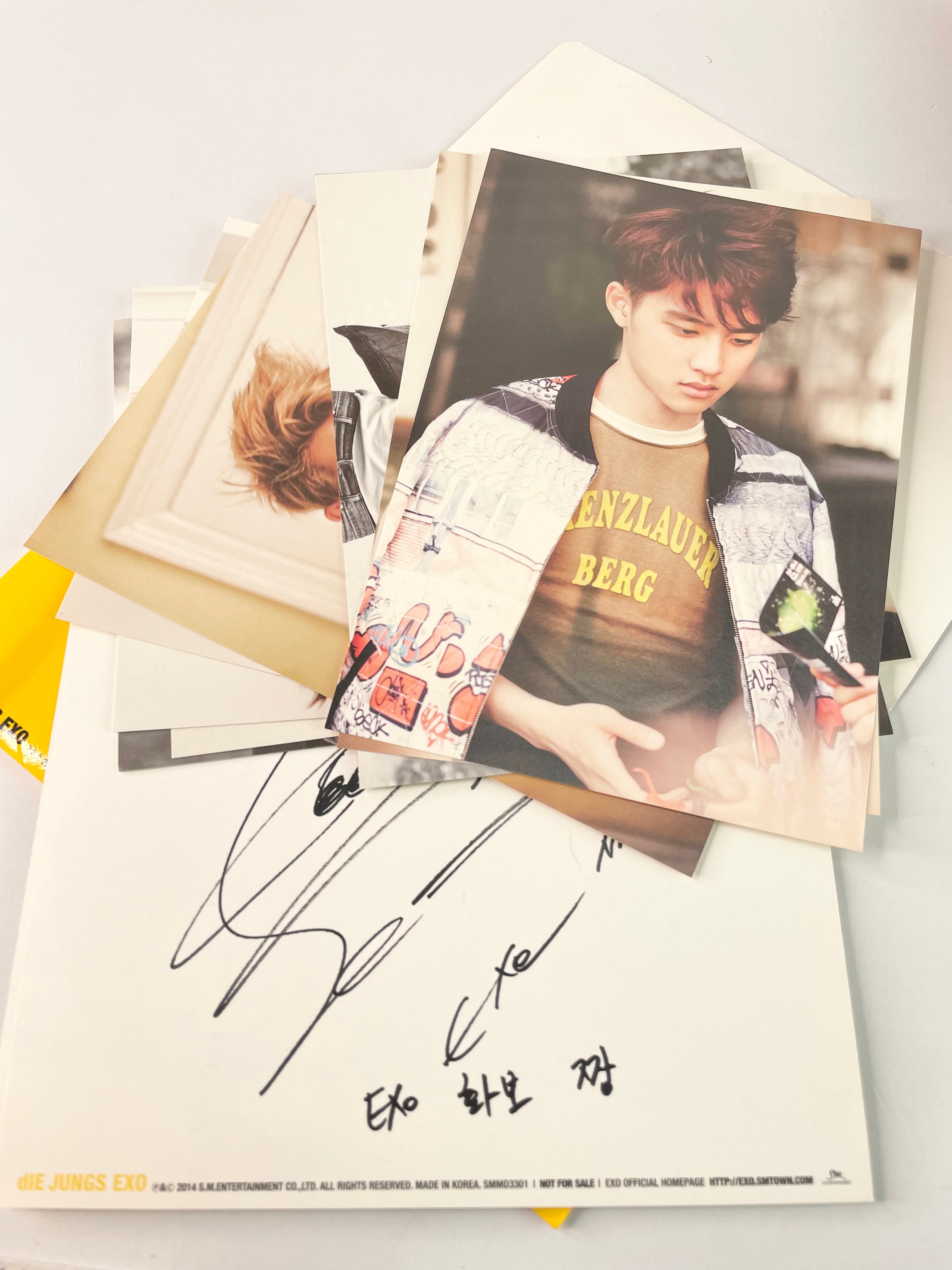 EXO Die Jungs Limited Edition Photo Book & CD Set