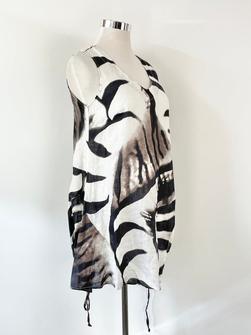 Banana Blue Black & White Abstract Print Linen Dress - M