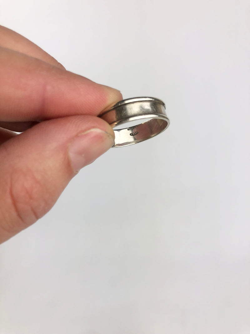 Vintage 925 Sterling Silver Band Ring
