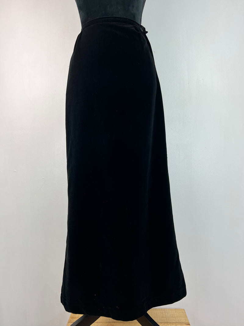 60s Black Velvet Midi Skirt - AU4