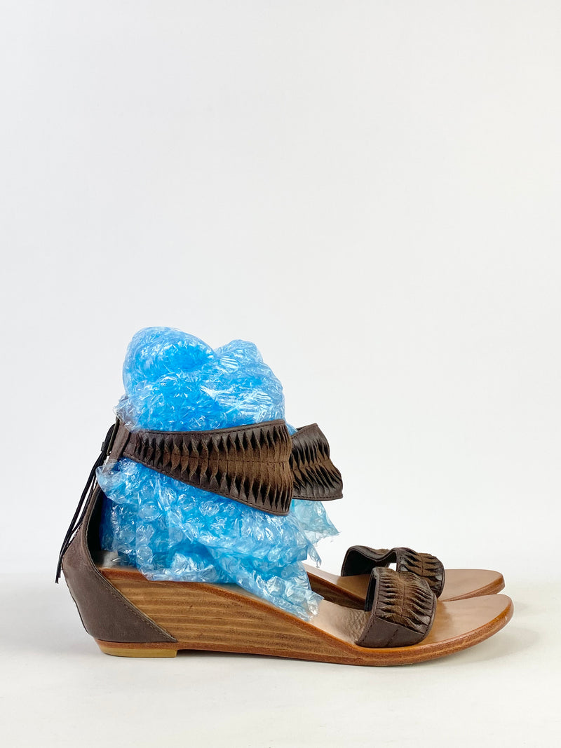 Lilla Lane Brown Wedged Sandals - EU39