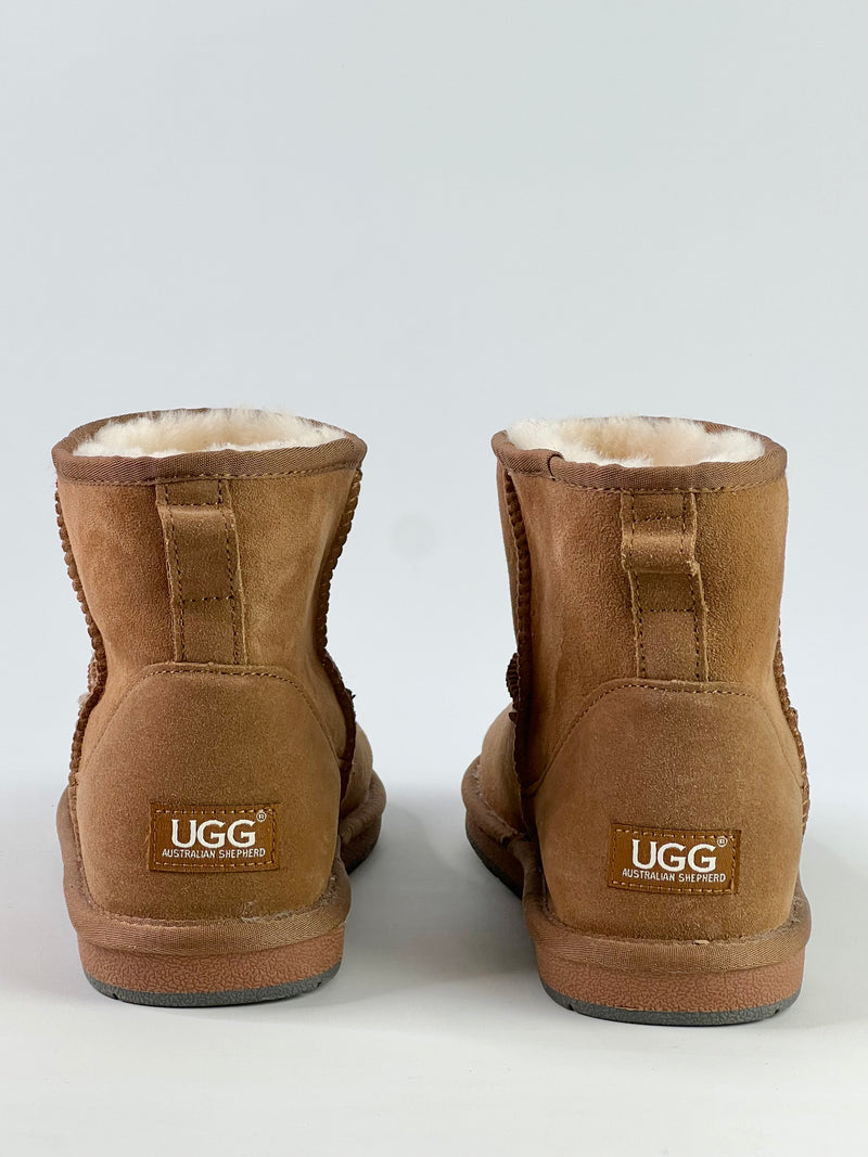 UGG Australian Shepherd Short Classic Suede Boots - EU42
