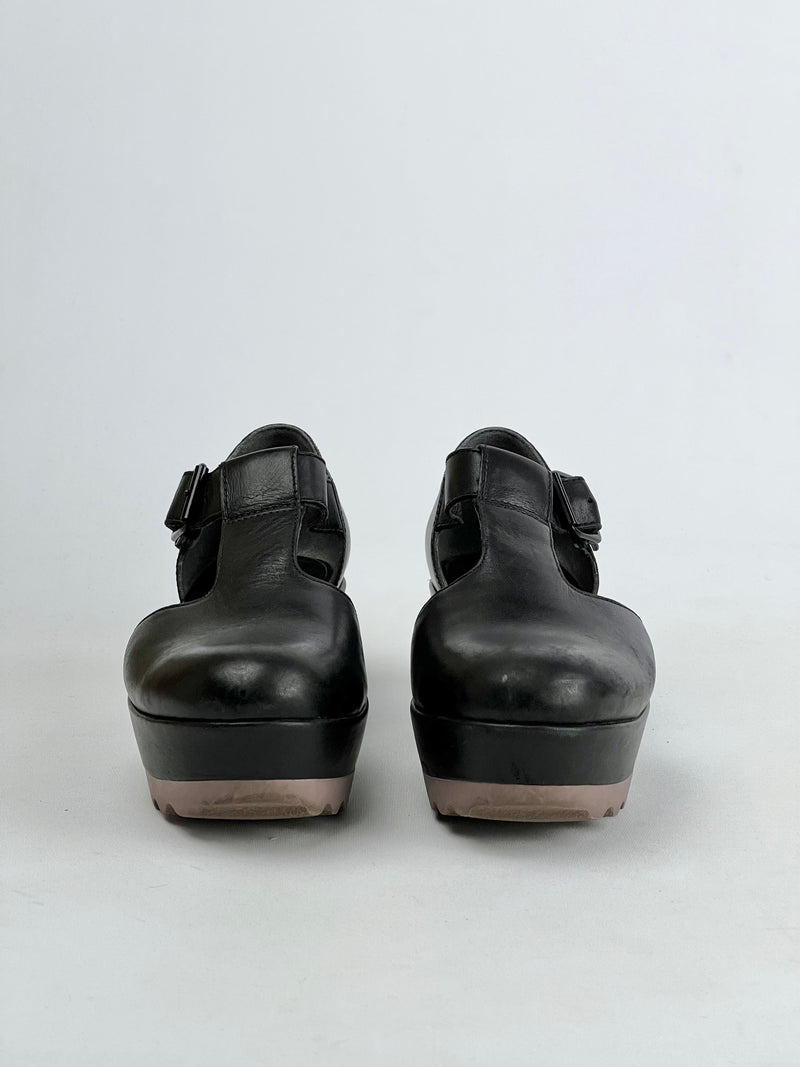 Camper Black Leather Flatform Mary Janes - EU35