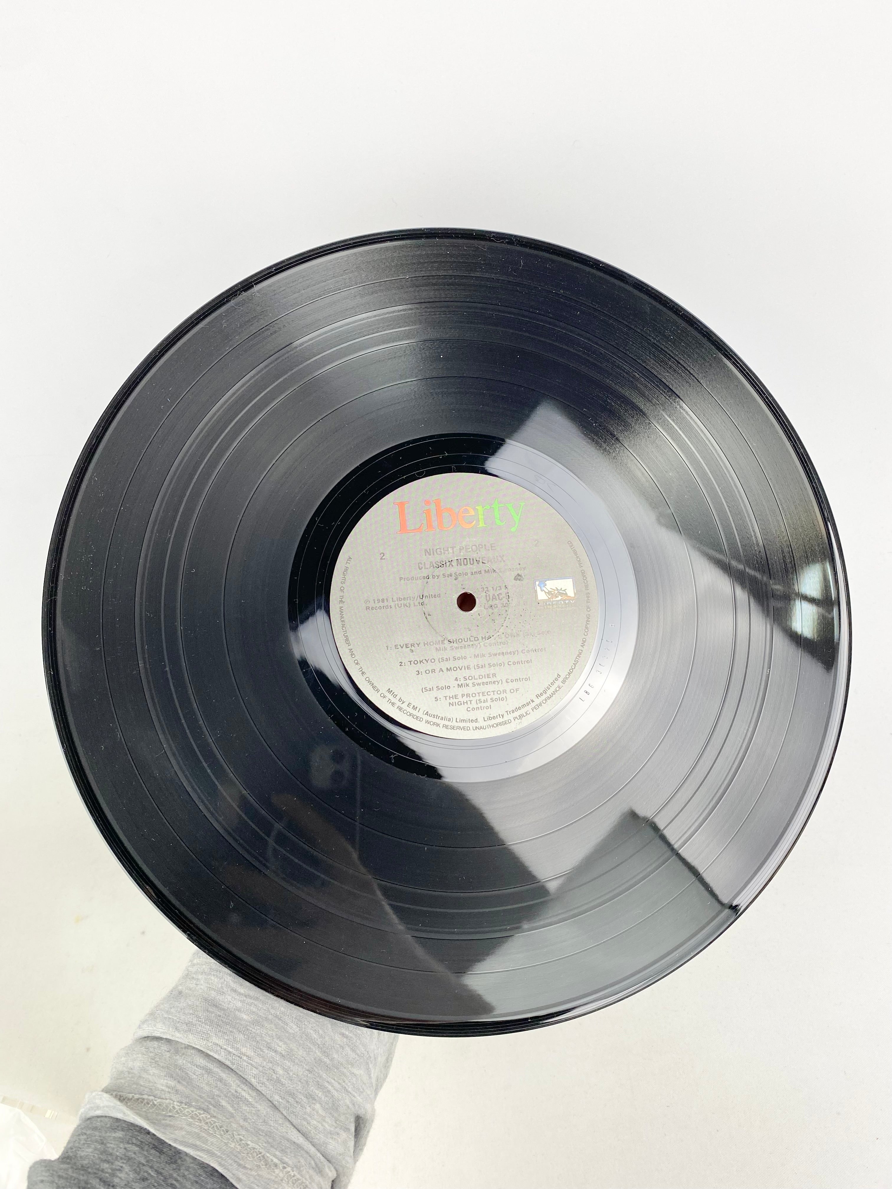 Classix Nouveaux - Night People vinyl
