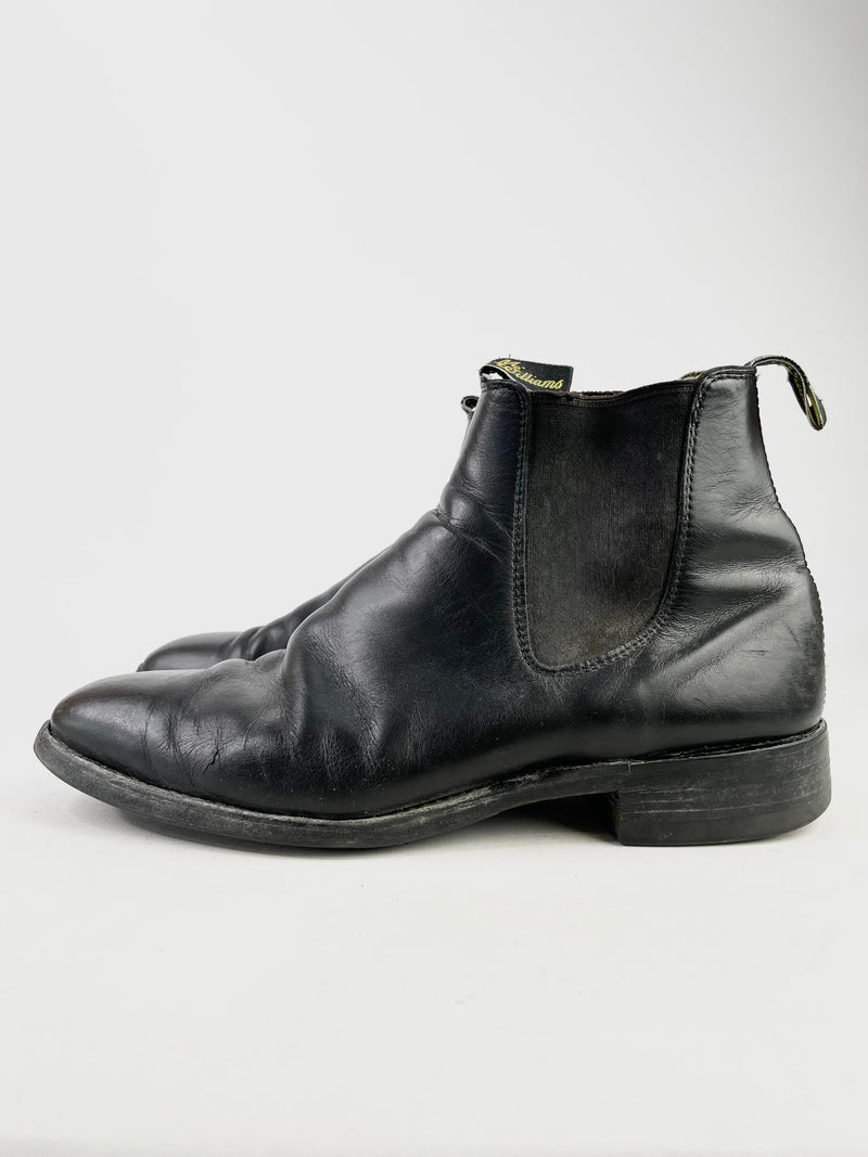 R.M. Williams Black Leather Chelsea Boots - EU43