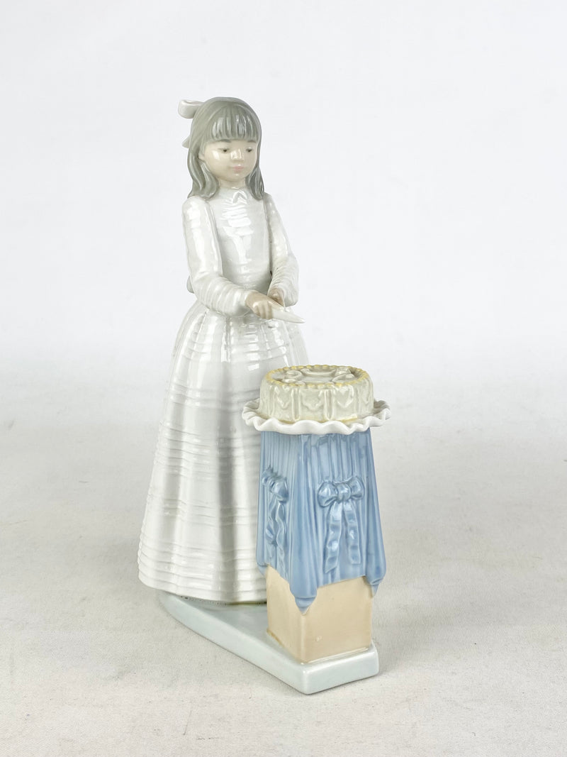 Lladro 1988 A Girl Cutting A Cake