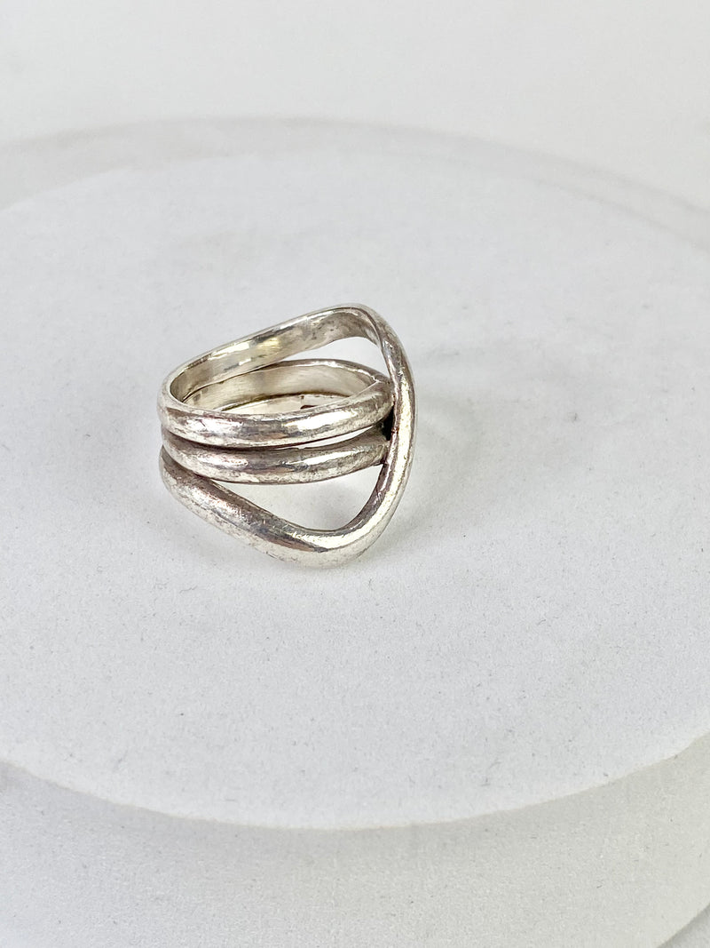 Silver Fluid Ring